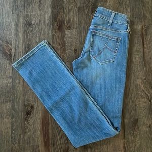 Ariat REAL Mid Rise Arrow Fit Catherine Straight Jean